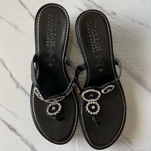 Women’s Size 10 Italian Shoemaker Black Wedge Sandals! GENTLY USED!!